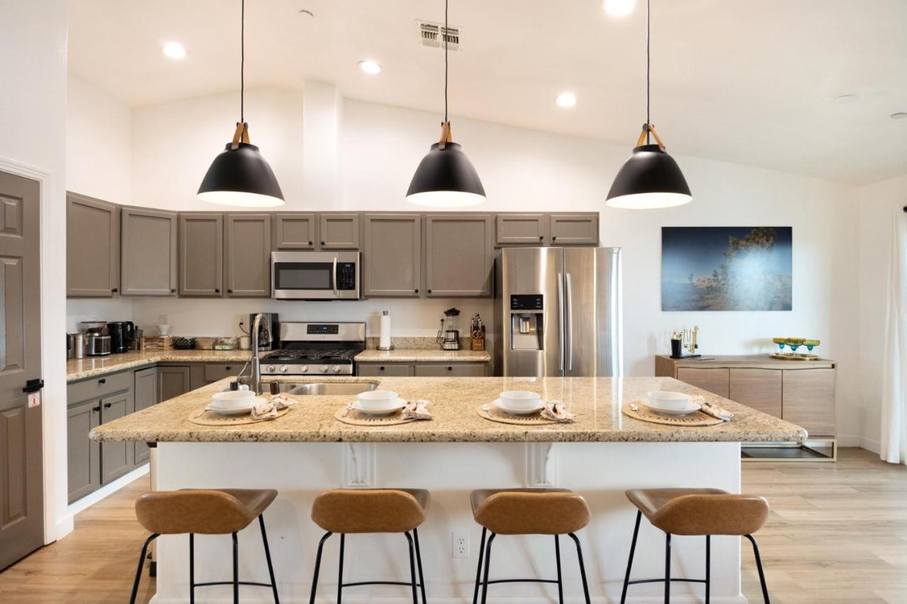 Alana House - Pool, Hot Tub, Bbq, Fire Pit And Walk To Hikes! Home Joshua Tree Extérieur photo